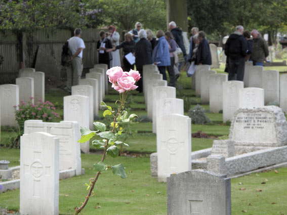 You are currently viewing The Royal Naval Cemetery, Clayhall Road