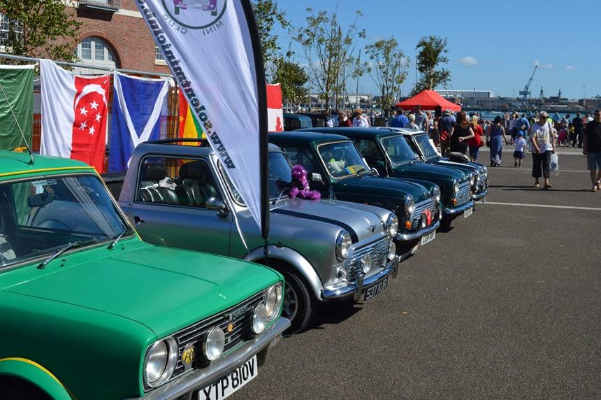 You are currently viewing Classic Vehicles (Minis) on Parade (Event from 2017)