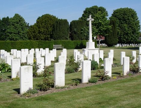 You are currently viewing Ann’s Hill War Graves Tour (Event from 2021)